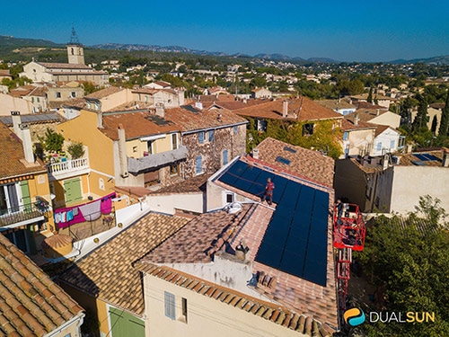 installation toiture panneaux solaires DualSun (1)